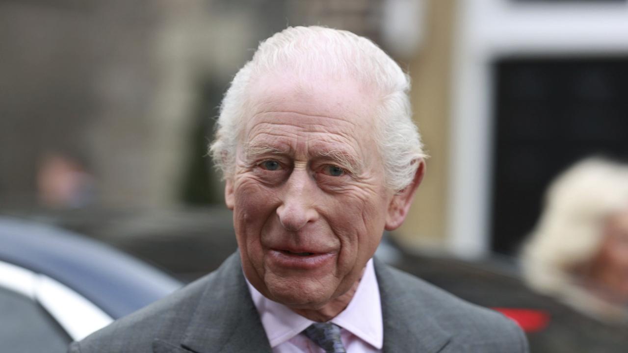 英國國王因治療副作用一度送院。(AP)