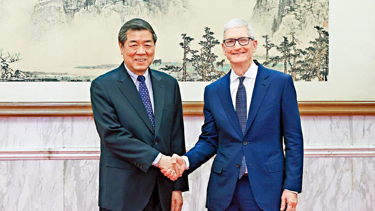 何立峰會見跨國公司負責人 歡迎擴大在華投資 深化互利共贏