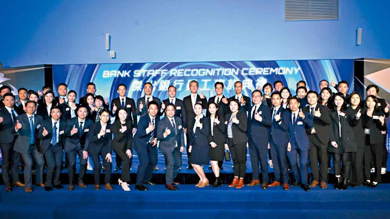 去年錄近4.5萬宗騙案 按年升一成 銀行系統偵可疑操作 助七旬長者保500萬資產