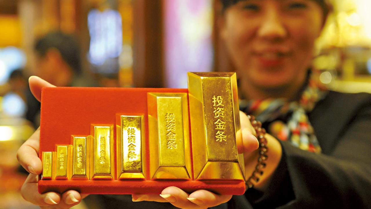 美國衰退憂慮重燃 金價歷史性升穿3千美元