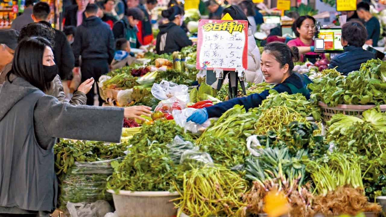 上月CPI跌0.7% 遜預期  內地通縮憂慮未散