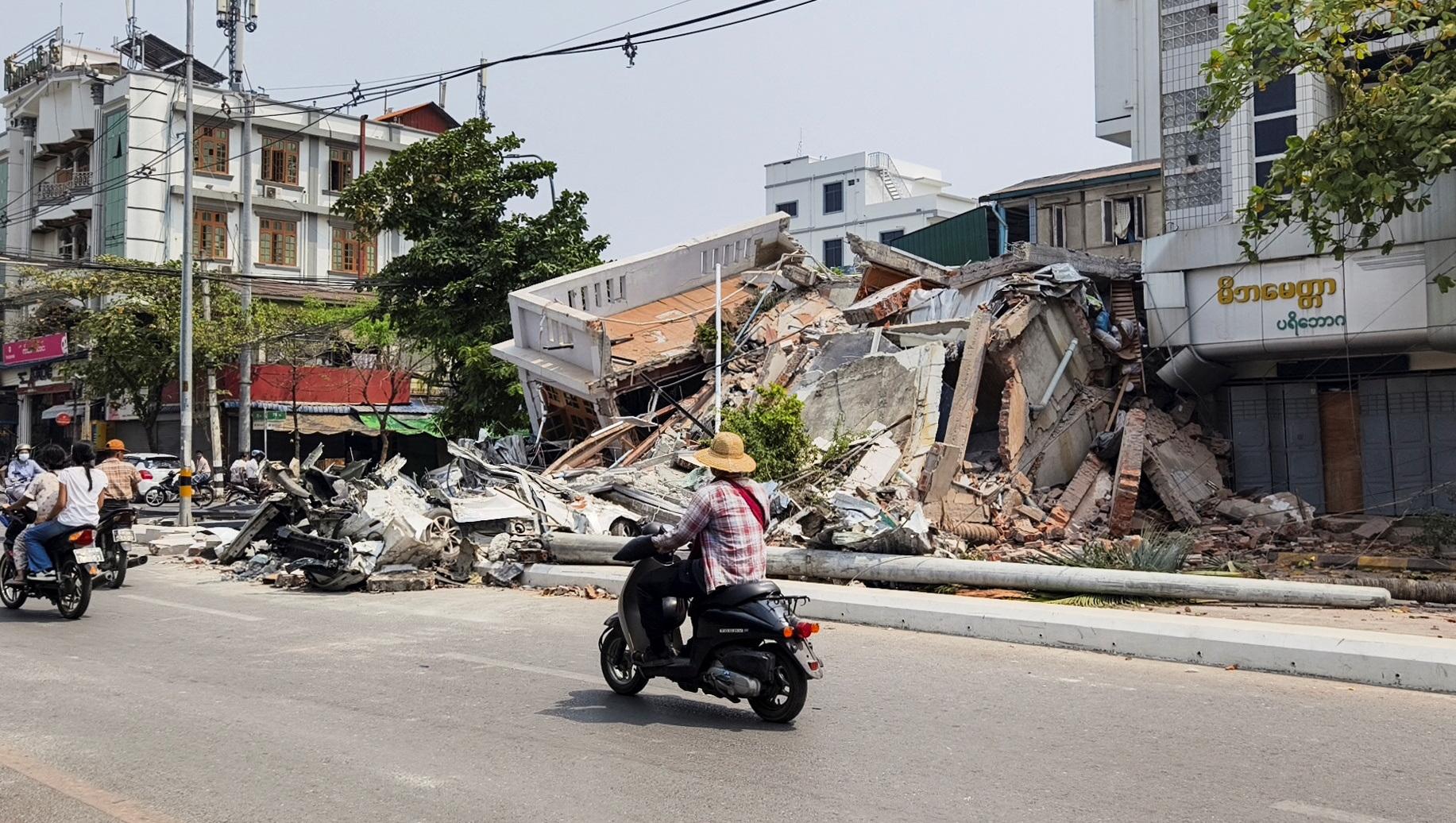 緬甸大地震，震央附近的曼德勒，損毀嚴重。(路透社)