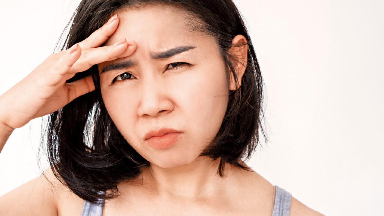 打嗝、眼矇 可能是視神經脊髓炎？