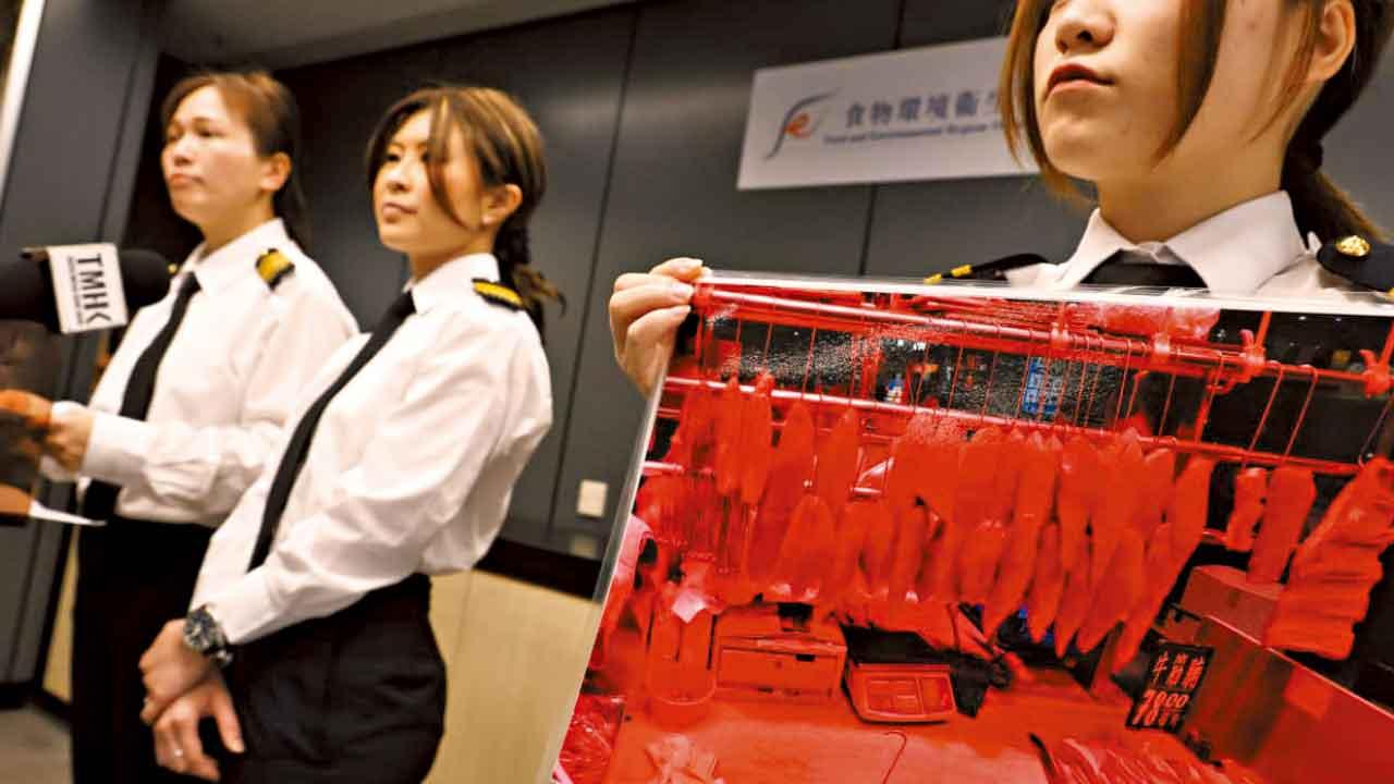 冷藏肉充當新鮮肉出售 食環署搜兩糧食店銷毀180公斤牛肉