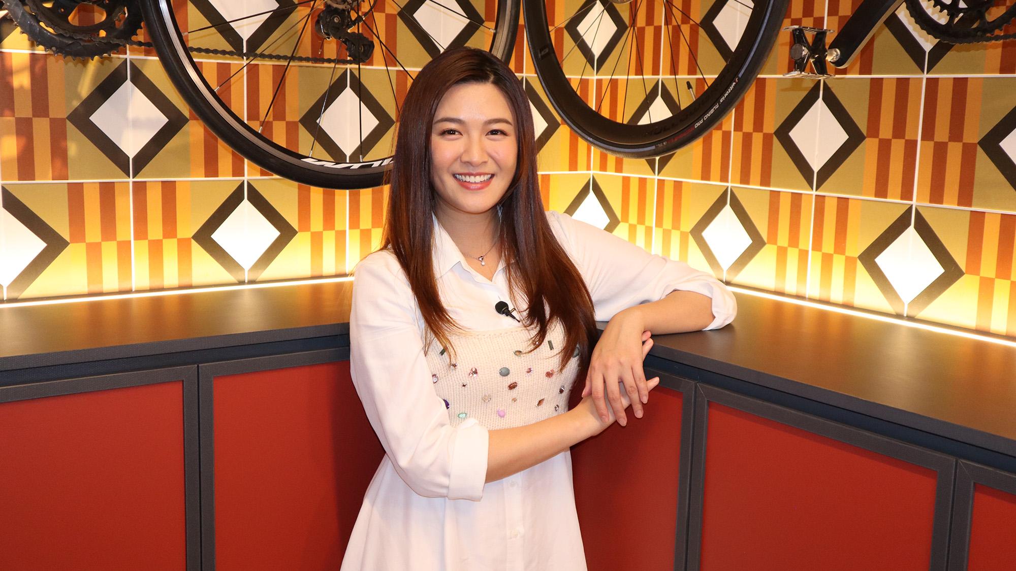 江嘉敏首拍HOY TV節目初嘗主持滋味 自爆有五套TVB劇仲未播出街