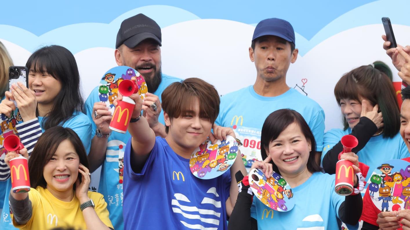 姜濤回應有傳「妹豬姐」做Jisoo嘉賓  暫無意出韓文歌：唱好廣東歌先