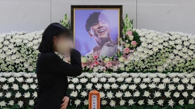 輝星今舉殯 IU李孝利靈堂弔唁