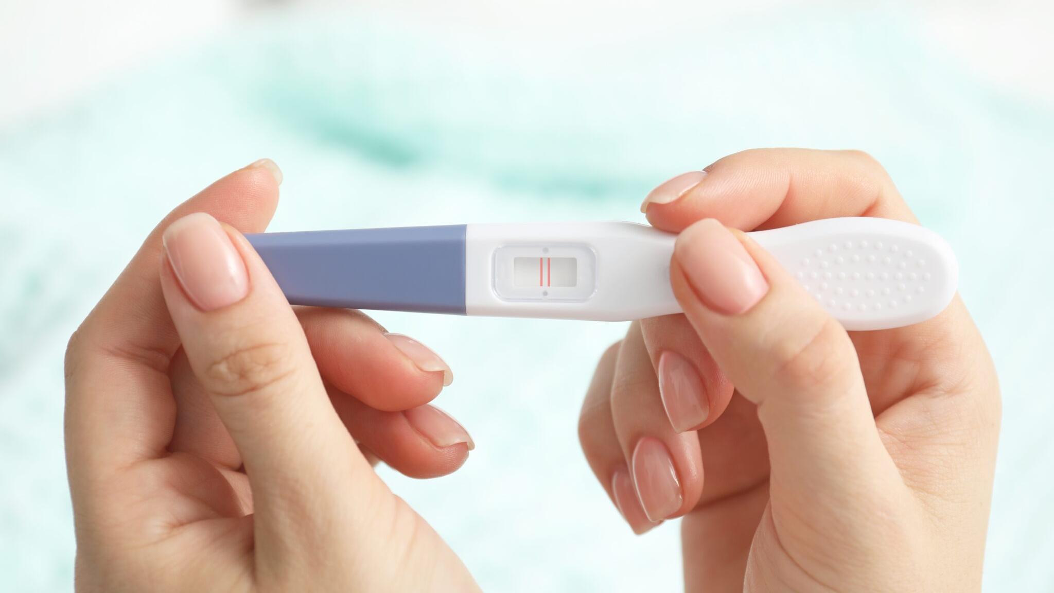 有備孕計劃的夫妻應把握女性25至35歲、男性40歲前的黃金生育期，及早規劃生育。