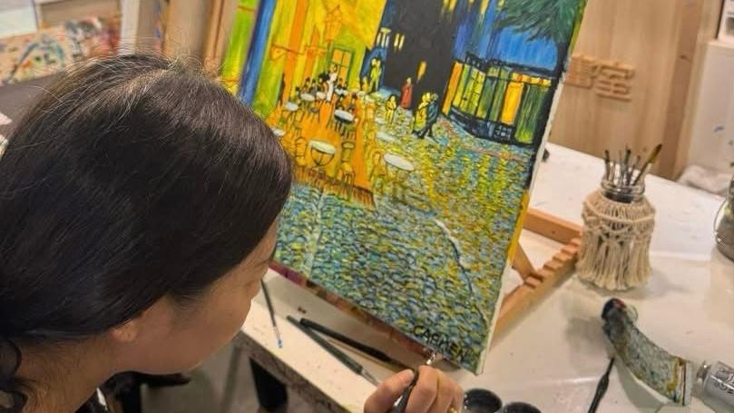 拜梵高為師，浴在星光之中。