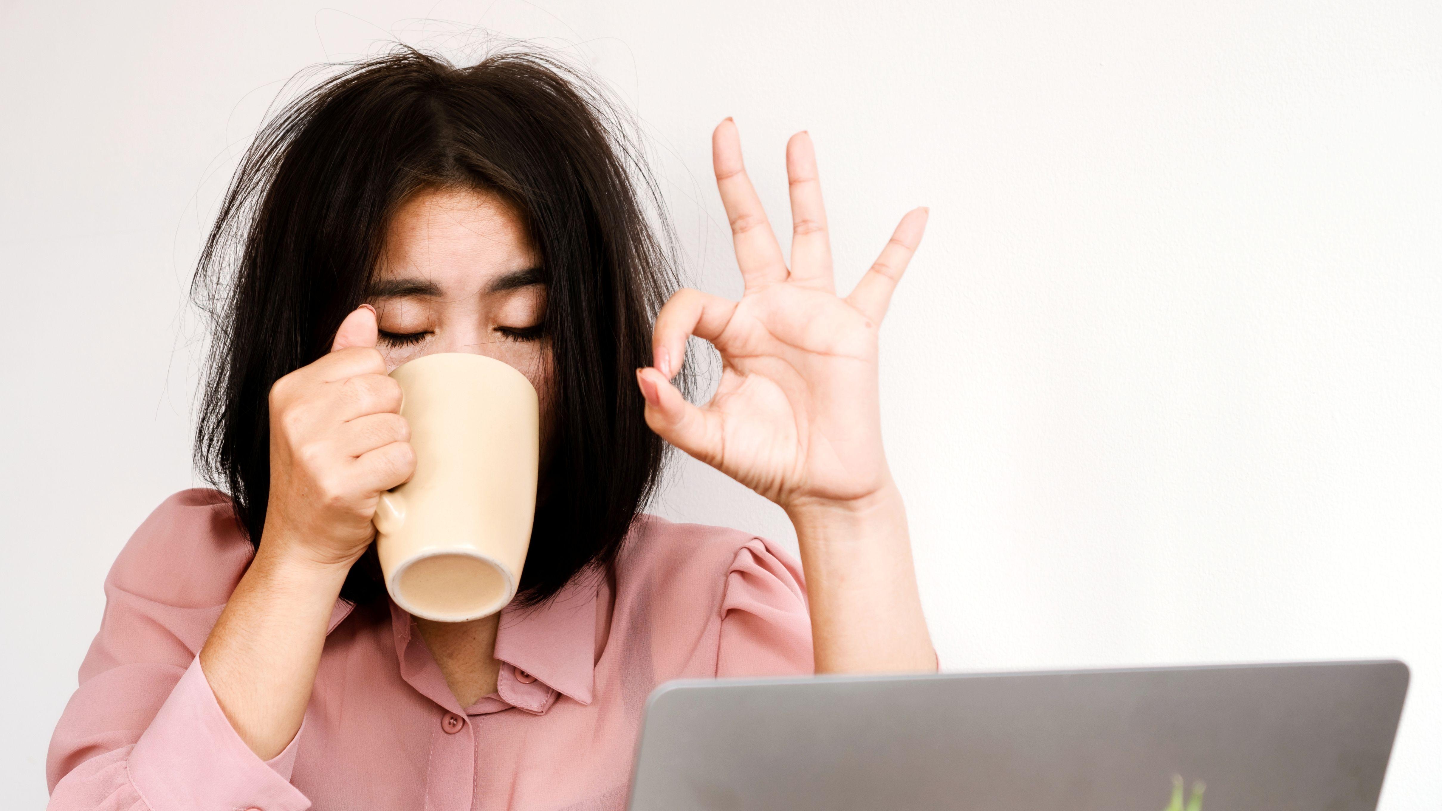 假期綜合症 咖啡 提神 上班狀態 大腦 專注力 大腸急躁症 睡眠 情緒