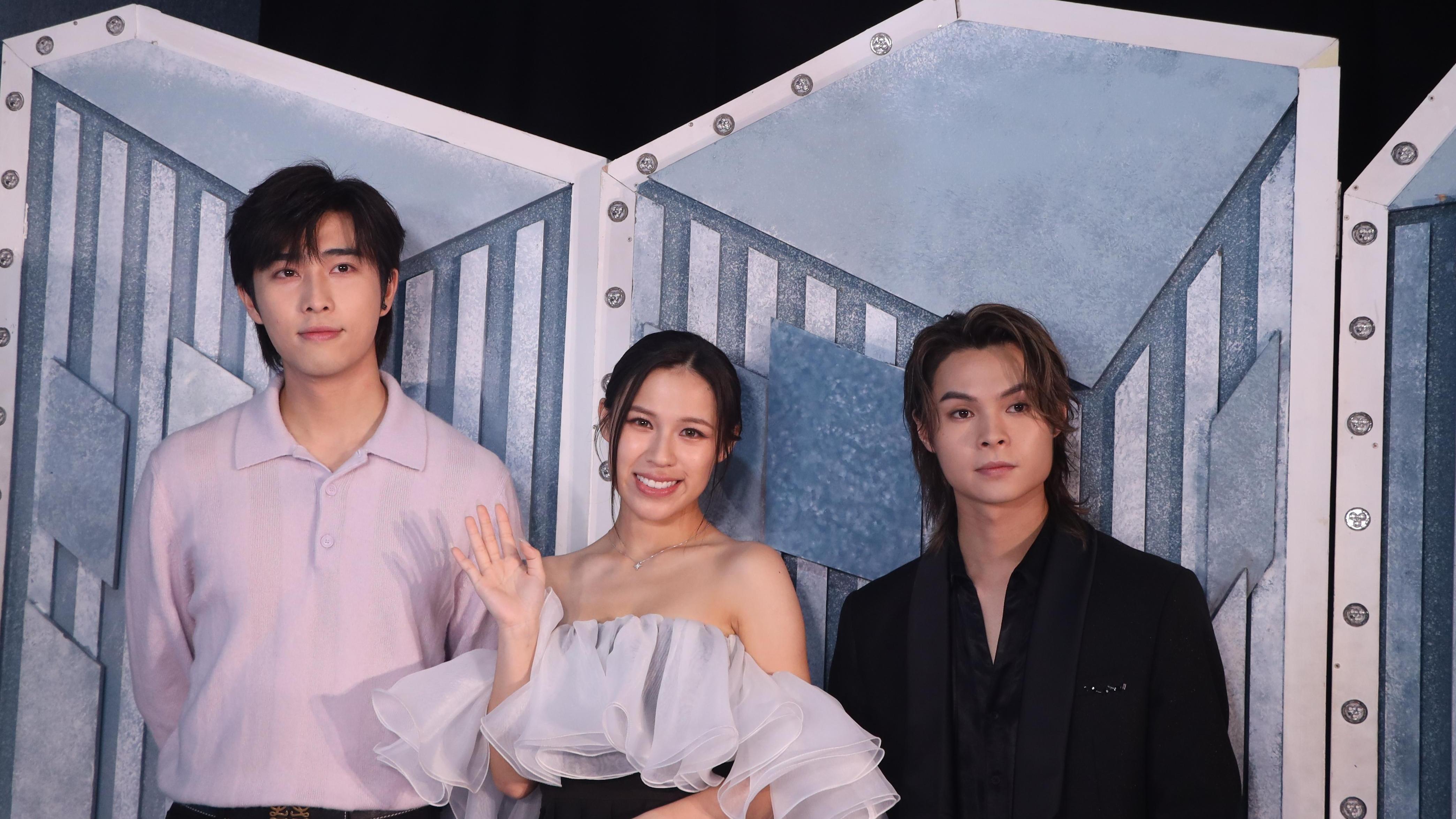 Tiger見到霆鋒狂換結他流晒口水 Winka有旺男友命