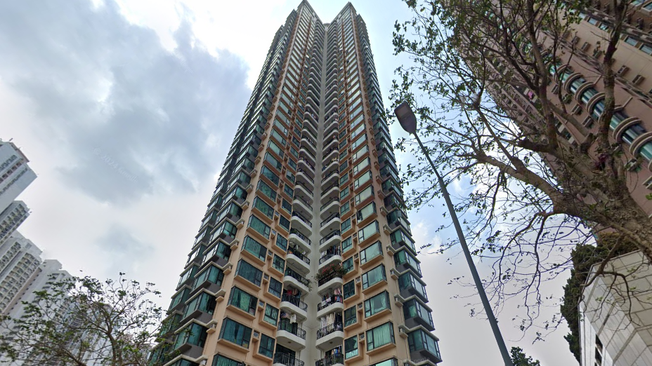 上水顯峯三房戶放盤半年，獲同區客擲556.8萬元承接，6年貶值逾半球。