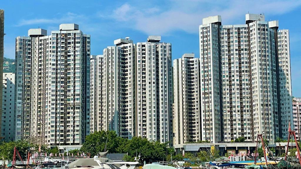 香港仔中心兩房戶獲同區用家以388萬元承接，呎價失守9千元關口，創屋苑近一年新低。