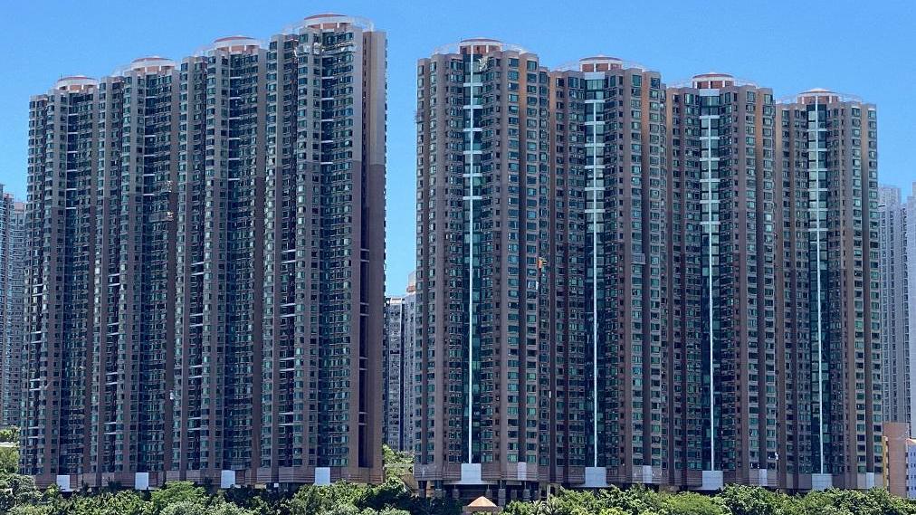 青衣灝景灣內園套三房戶以888萬元沽出，15年升值逾七成。