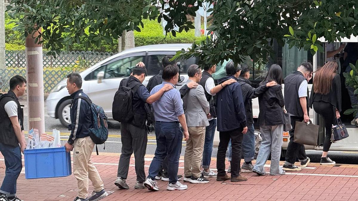 涉案公司共10人被捕。(警方提供)