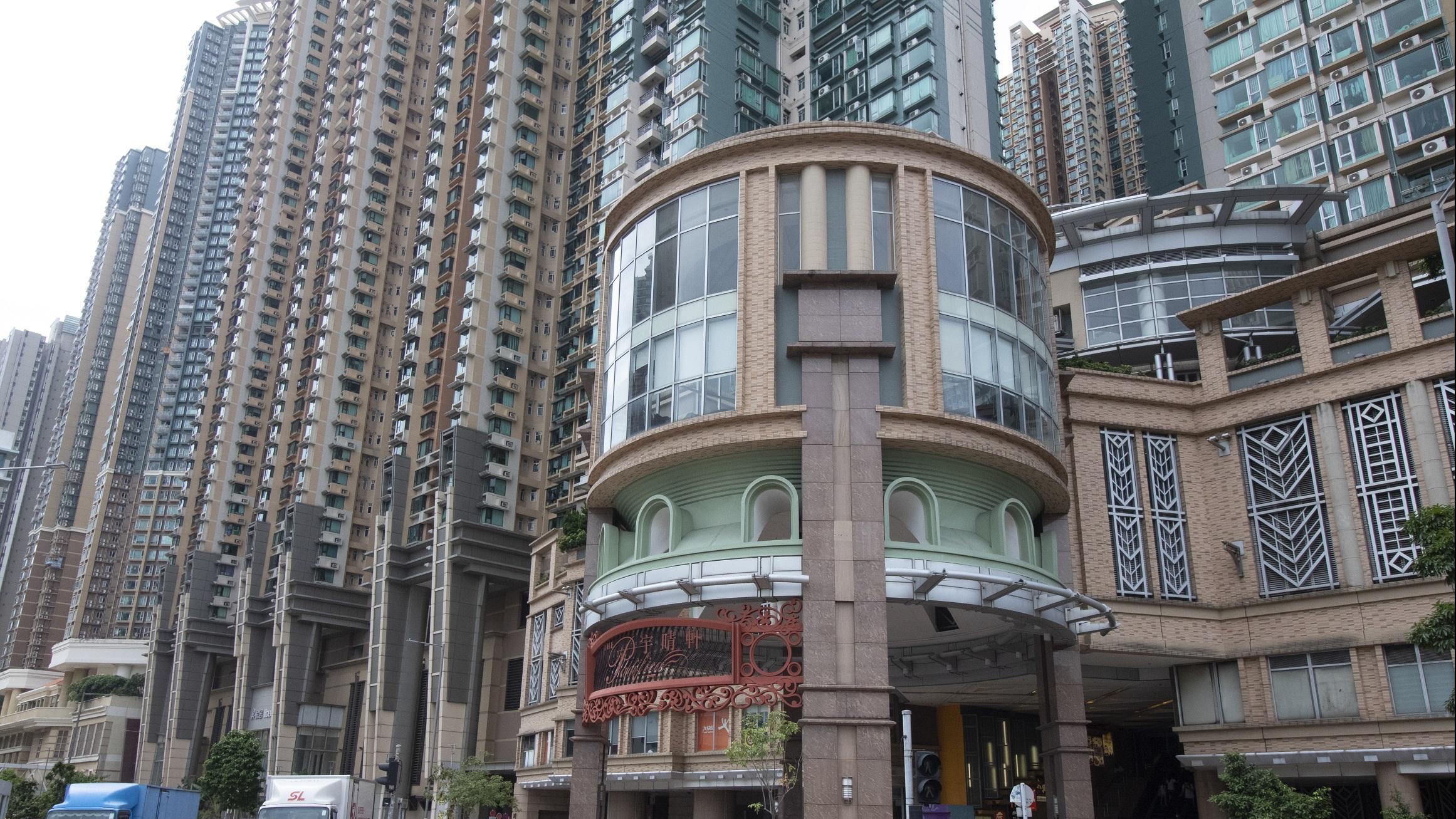 荔枝角宇晴軒罕有中層相連戶，同區客1,352萬元承接，呎價1.43萬元。