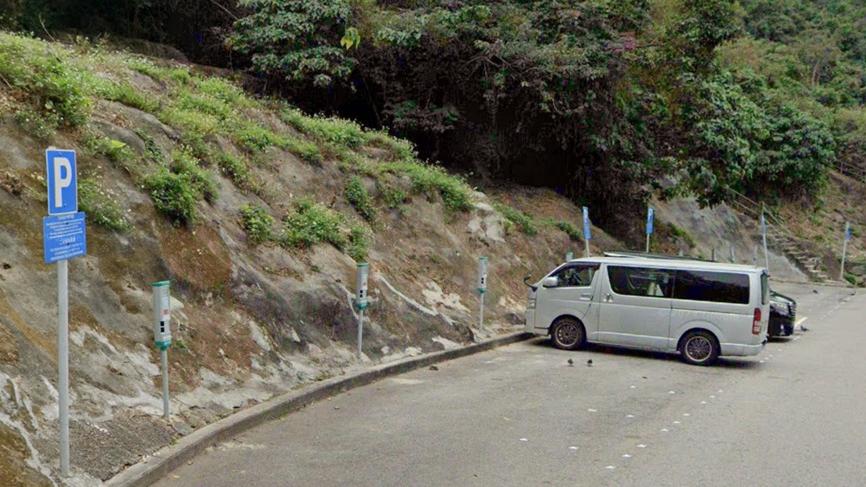 珍惜生命，南灣泳灘男子車內燒炭，當場不治。(Google Map)