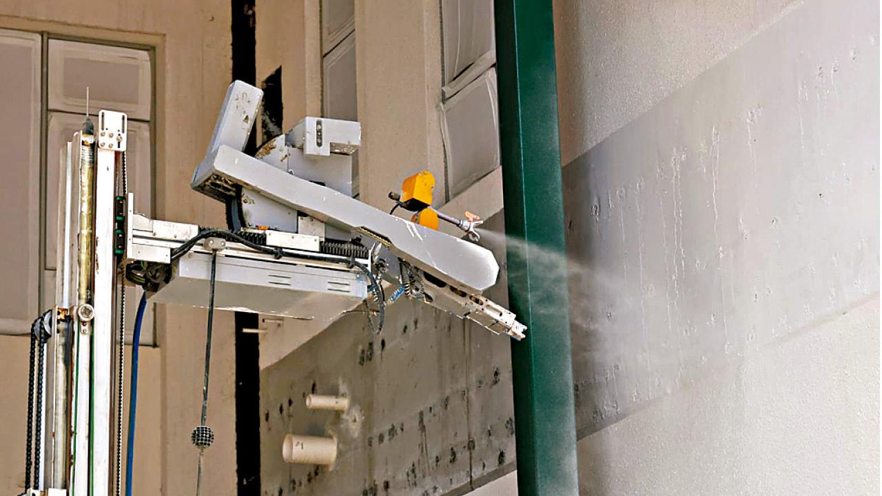 政府引入房屋建築機械人助髹油鋪磚 何永賢：可提升效率五成以上