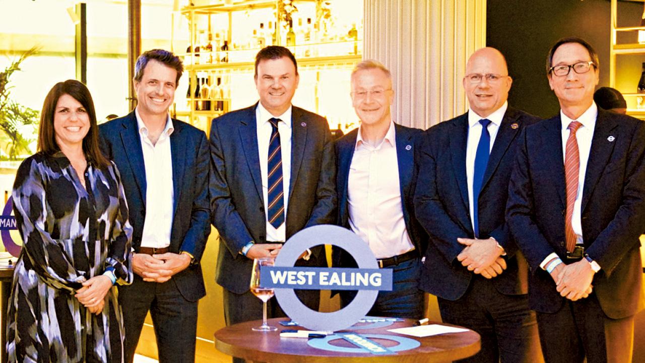 港鐵倫敦伊利沙伯線10年專營權將屆滿 惜別酒會高官出席