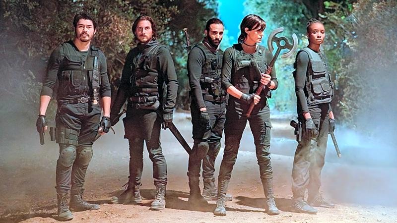 Netflix影集｜影后查理絲花朗繼續打 《不死軍團2》再救世界