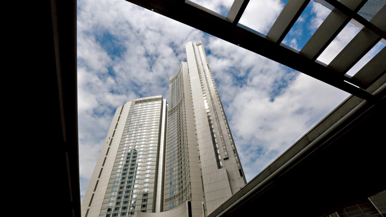 穿櫃桶底不值得