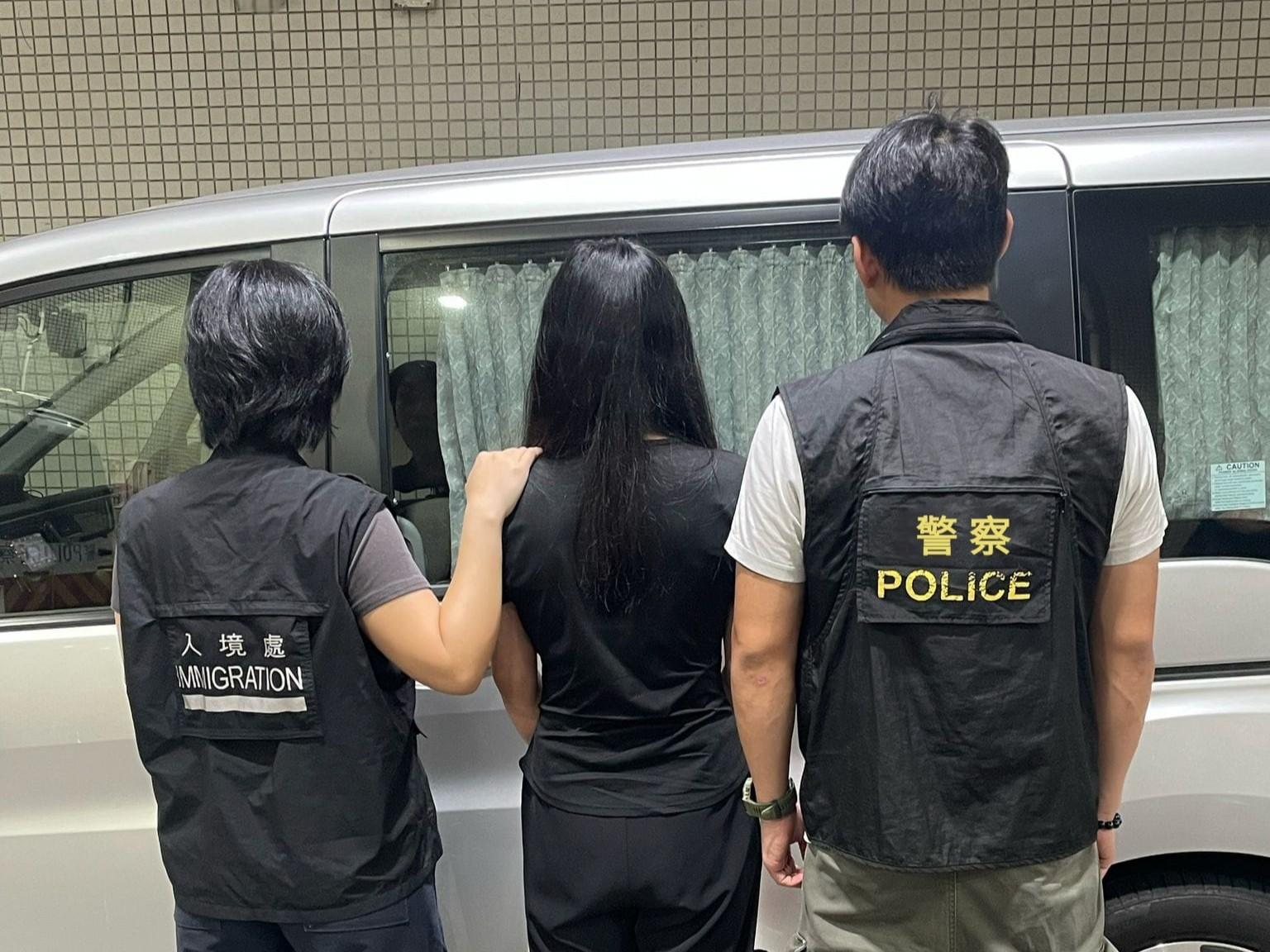 警灣仔反黑工拘4女，年齡介乎28至47歲。(警方圖片)
