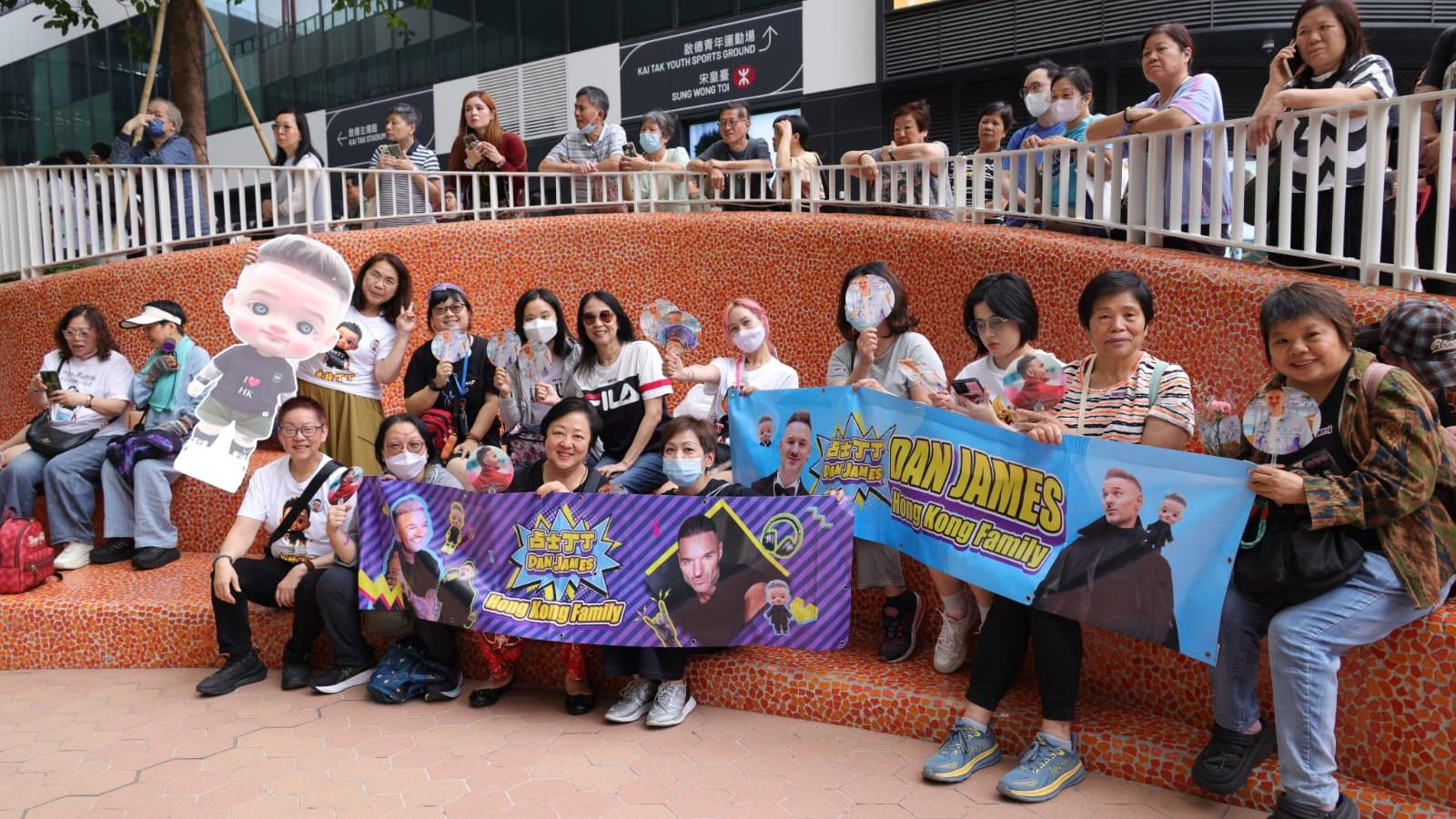 《中年好聲音3》總決賽加五月天演唱會 逾5萬人迫爆啟德