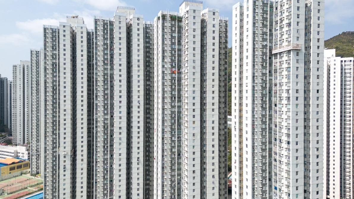 荃灣麗城花園兩房移民盤，以低於市價水平沽出，較近日同類戶平最少1.6%。(資料圖片)