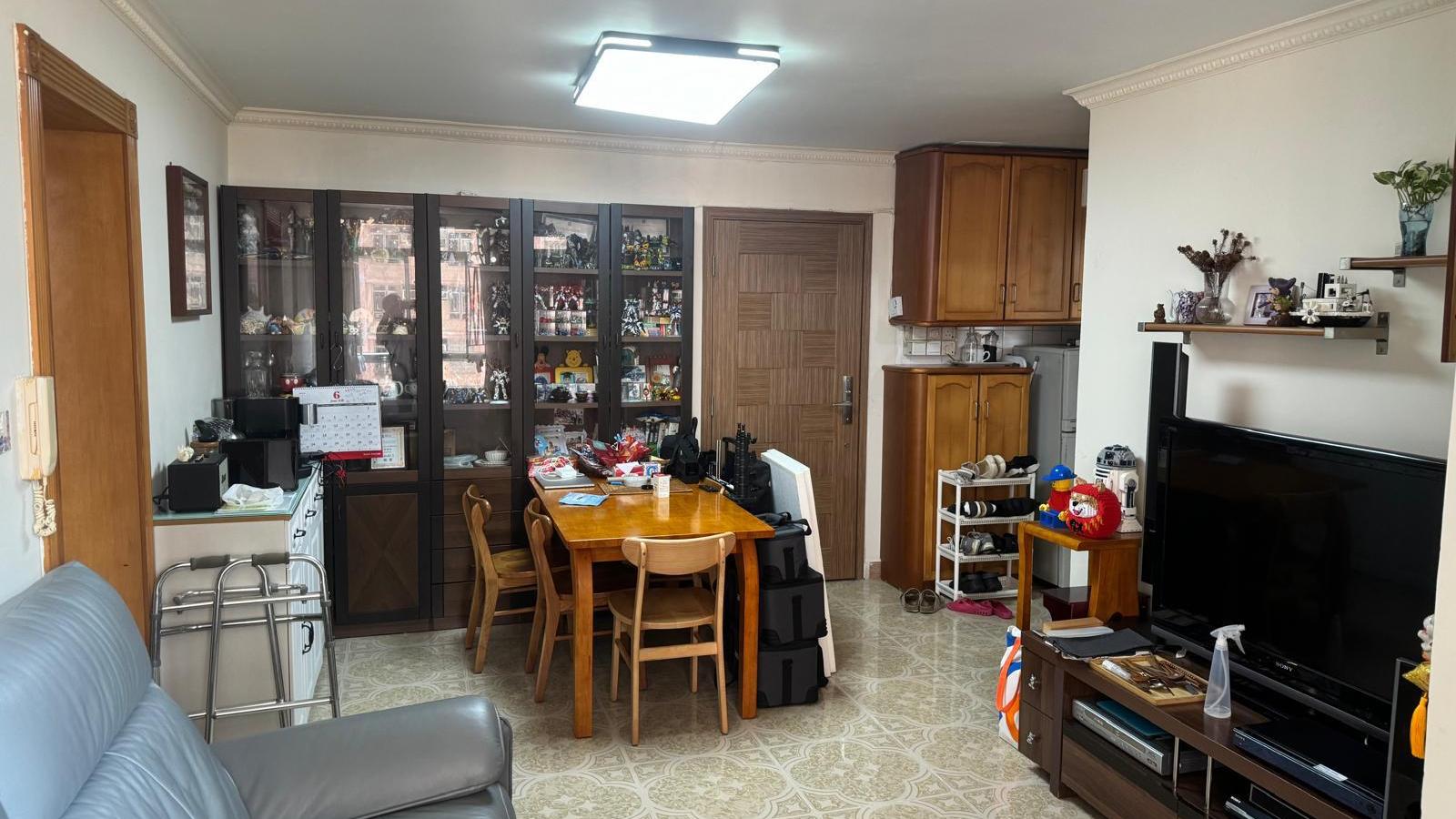 客飯廳間隔分明，擺放傢具後，仍有不少活動空間。(代理提供)