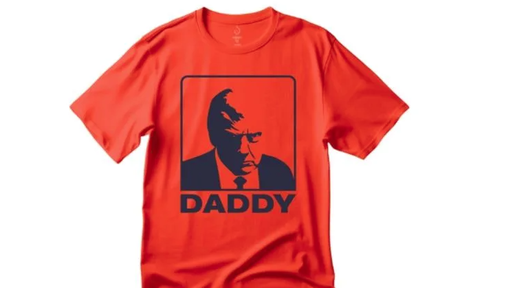 北約秘書長叫「爹哋」特朗普團隊推限量T恤 白宮抽水 