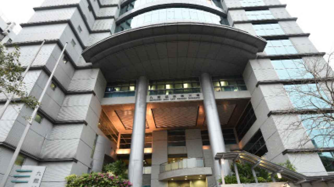 涉助鄺港智潛逃 2人妨礙司法公正罪成