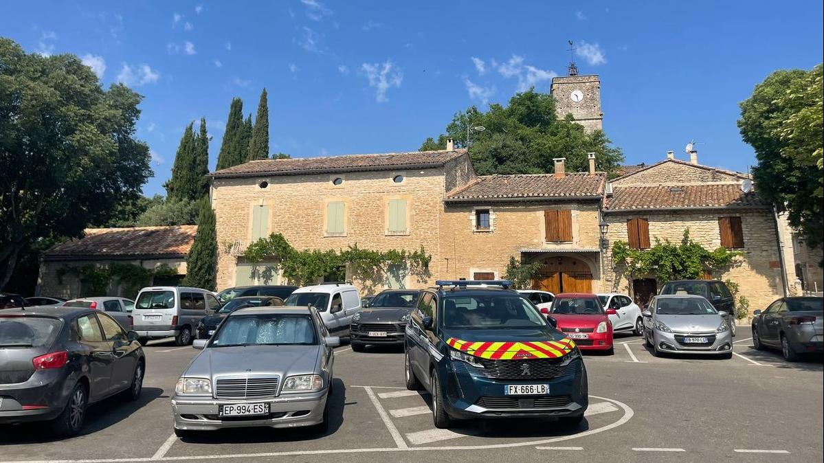 法國發生槍擊事件，一名新娘中槍身亡。(網上圖片)