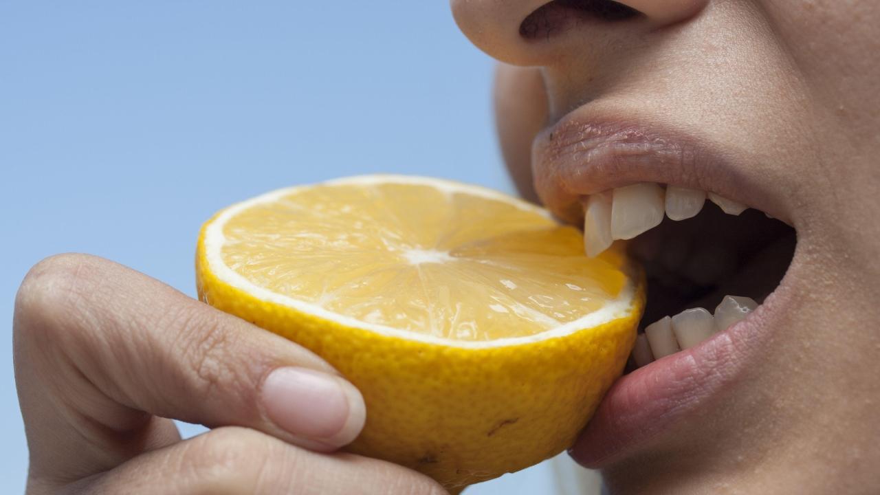 維他命C愈酸愈高？　營養師揭20種水果維他命C含量