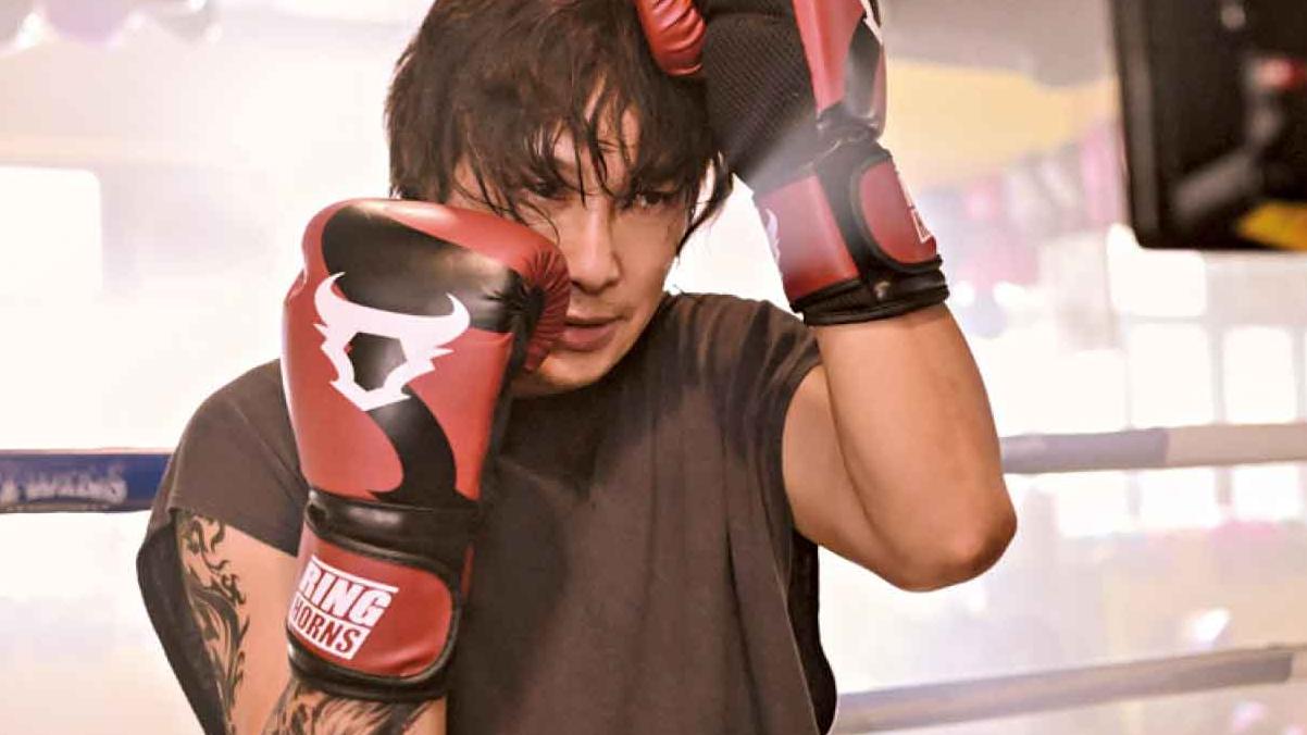 石三郎冷傲退衰佬