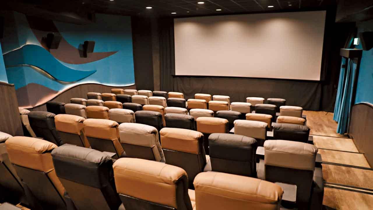 電影和戲院的盛事化