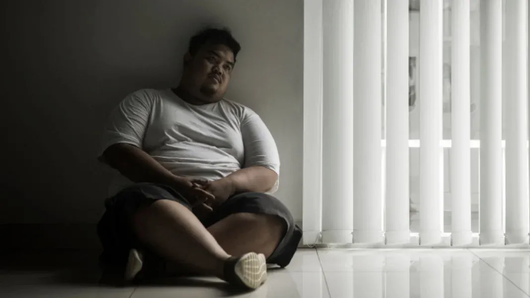 坊間不少追求速效的減重方式，往往倚賴促進身體脫水，或製造短期壓力使腎上腺素分泌導致暫時脂肪下滑，並非健康長久的減重方法。