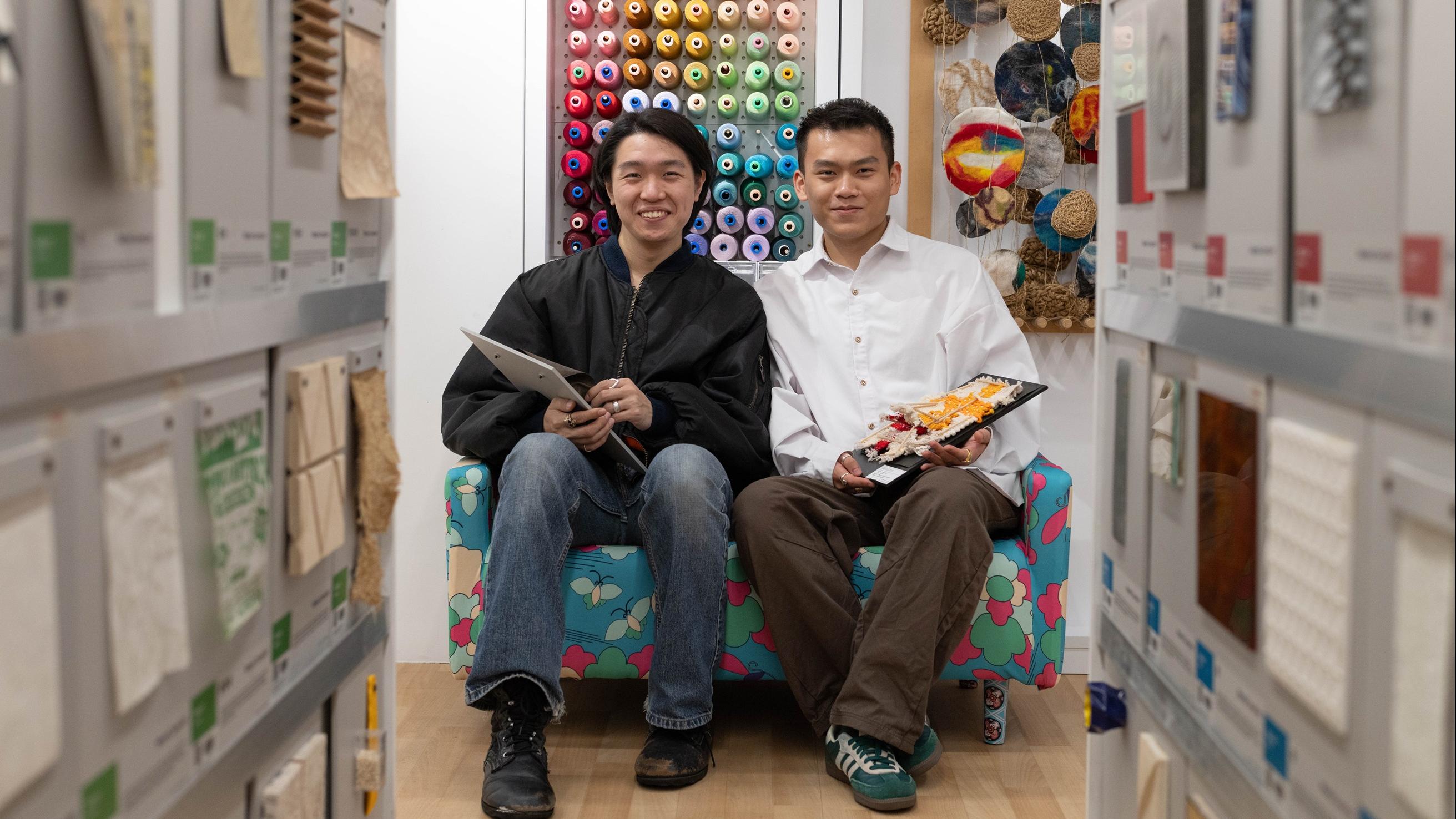 Keith(左)與Theo去年5月前往法國。(VTC提供)