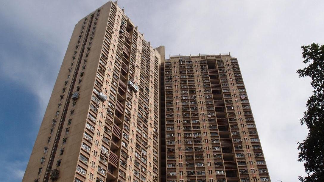 屯門公屋山景邨開放式戶，以綠表價72萬元沽出，成交呎價僅約2,500元。