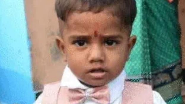 遇害兩歲男童阿拉夫。(互聯網)
