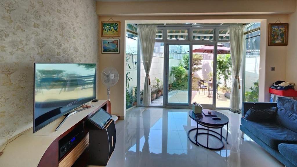 大廳外接小花園。(代理提供)