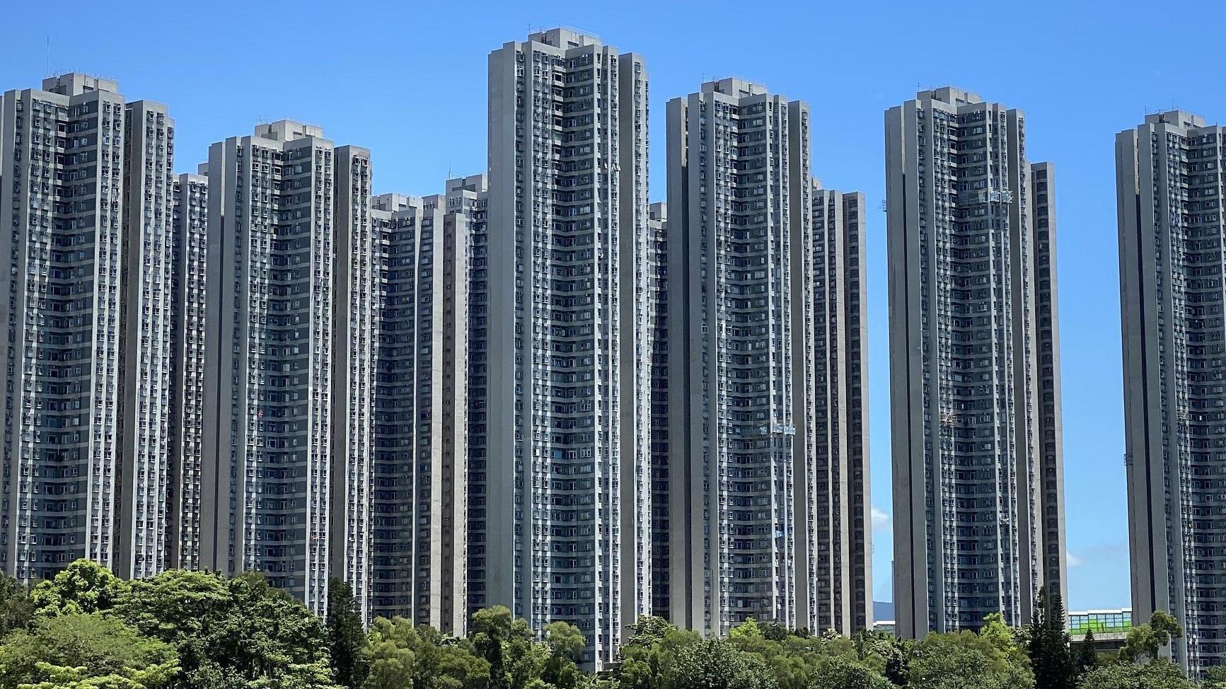 荃灣海濱花園三房買入5個月，帳升15萬元易手，呎價9,259元。