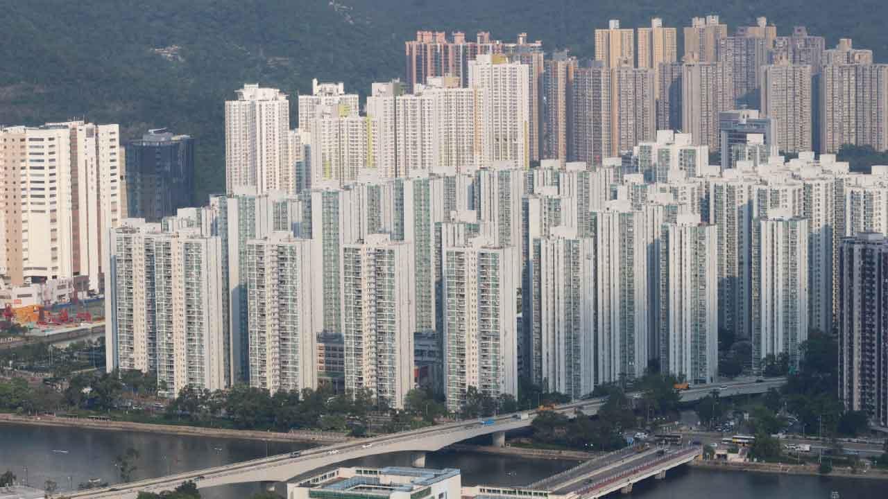 買樓投資不如買的士牌