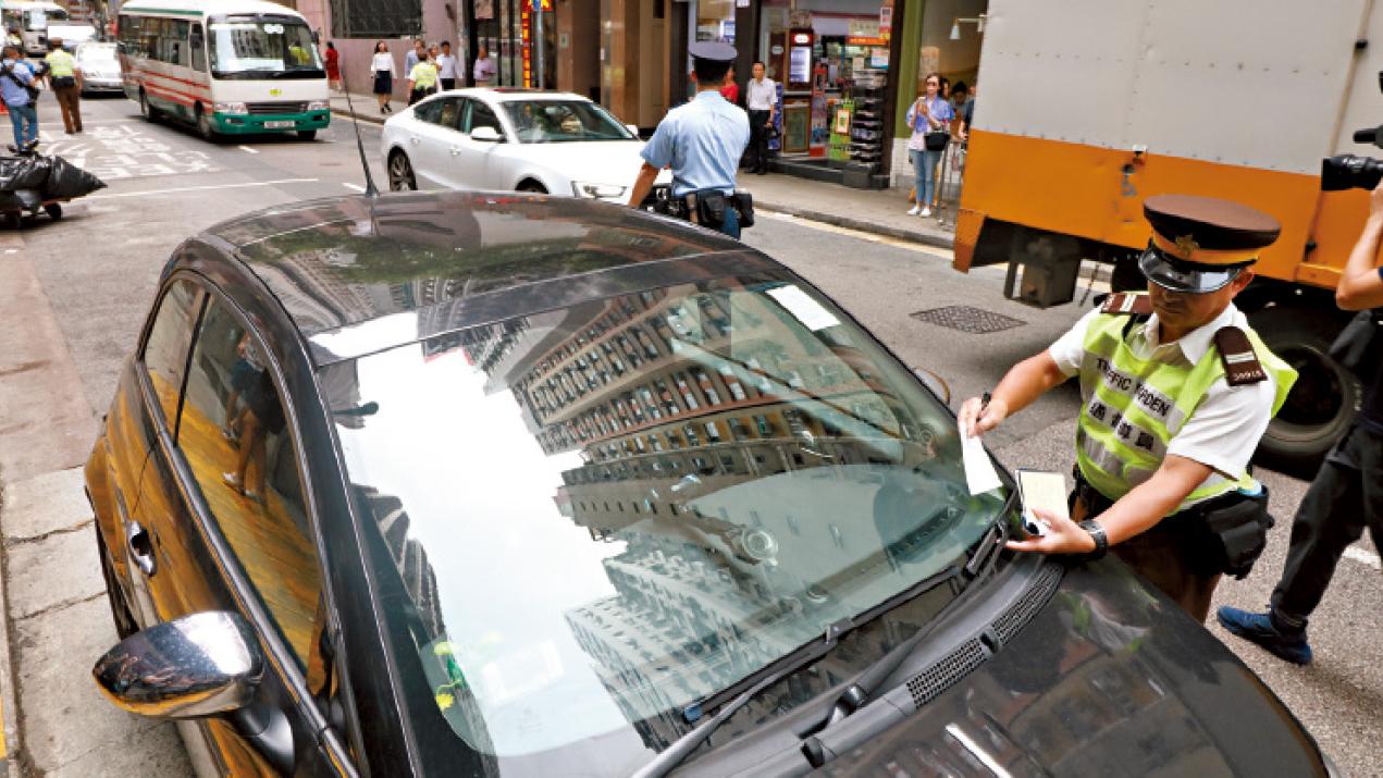 立法會通過調高19項交通違例罰款 明年元旦生效 牛肉乾加至400元