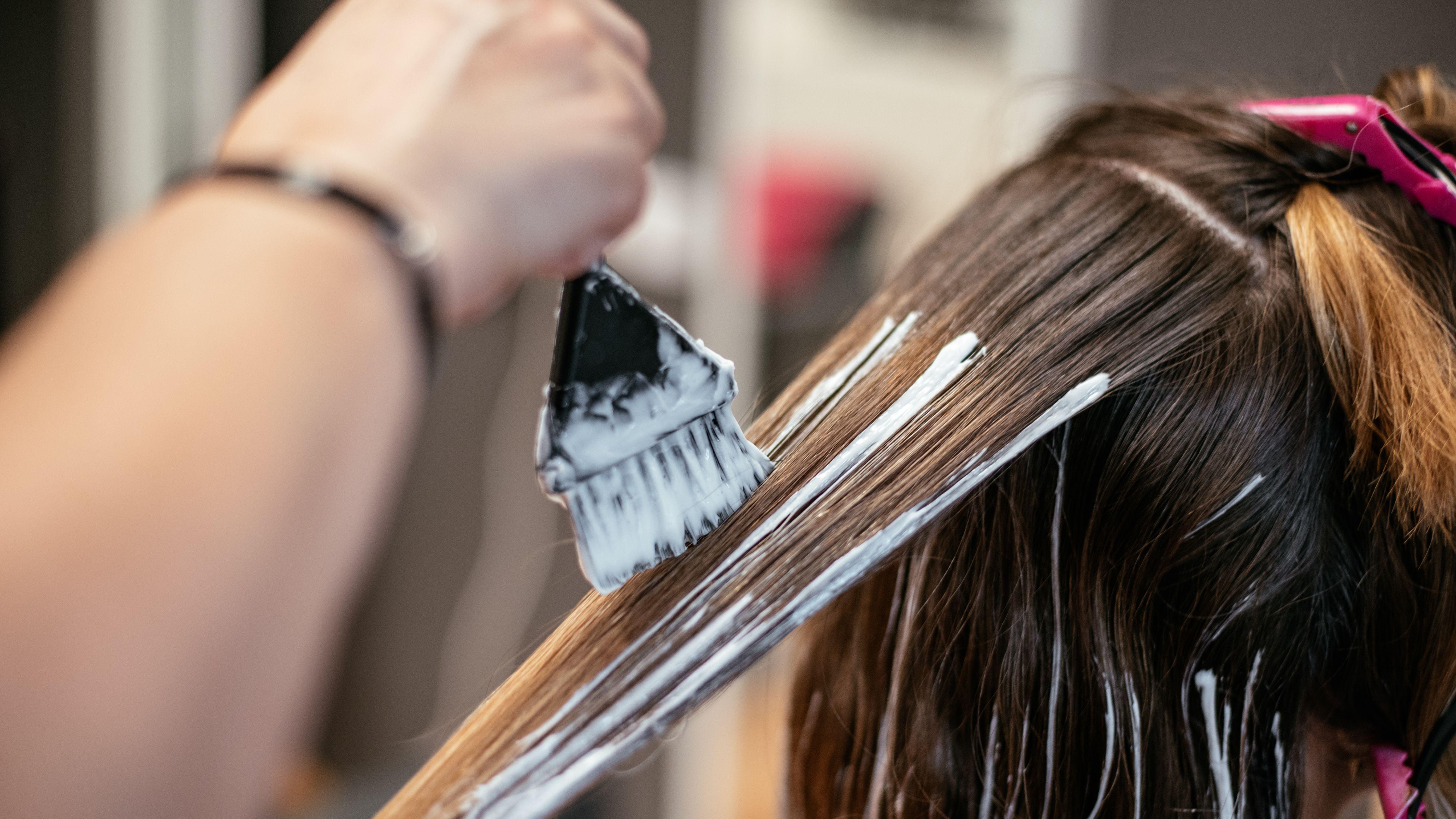 染頭髮 染髮 膀胱癌 癌症 毒物 髮型師 深色染劑 膀胱發炎 膀胱