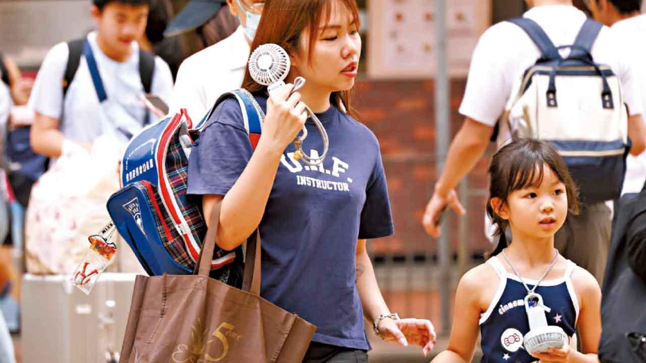 18款便攜風扇 6款奪4星半 58元MUJI性價比最高 Momax充電升溫達56.6度