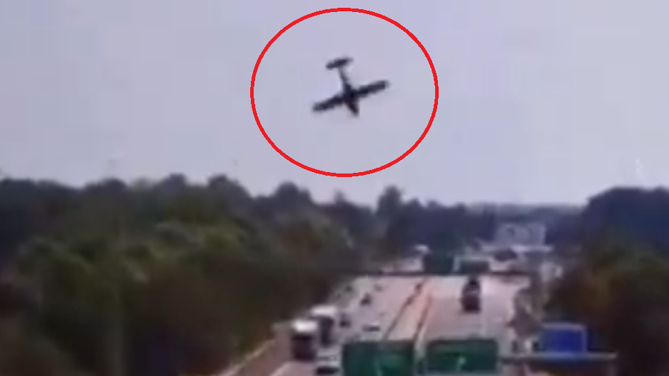 意大利飛機墜落車來車往公路爆炸 70歲機師與60歲伴侶雙雙喪命(有片)