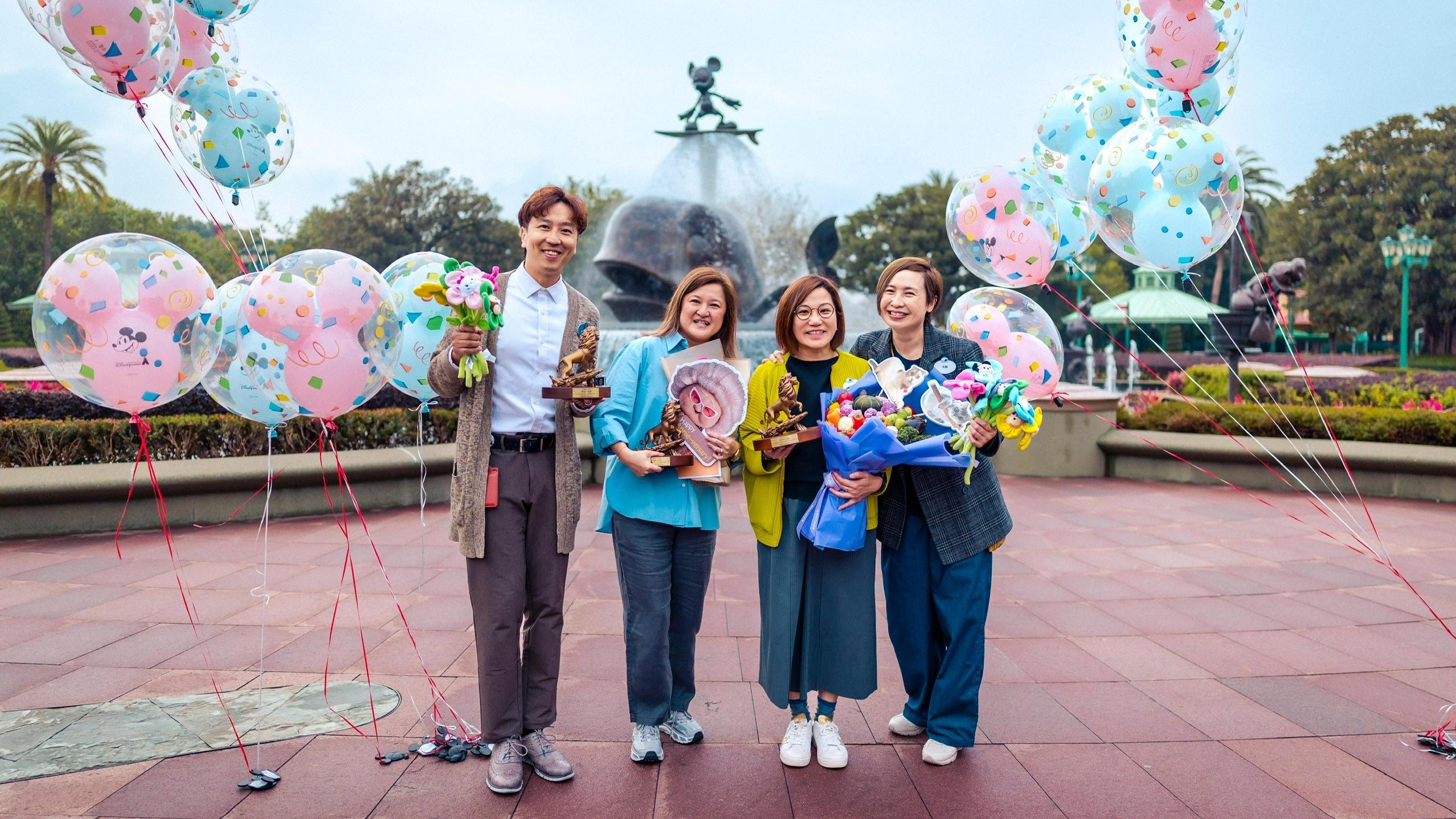 Group Photo Capture at Main Entrance Fountain in 20th Anniversary 2.jpg