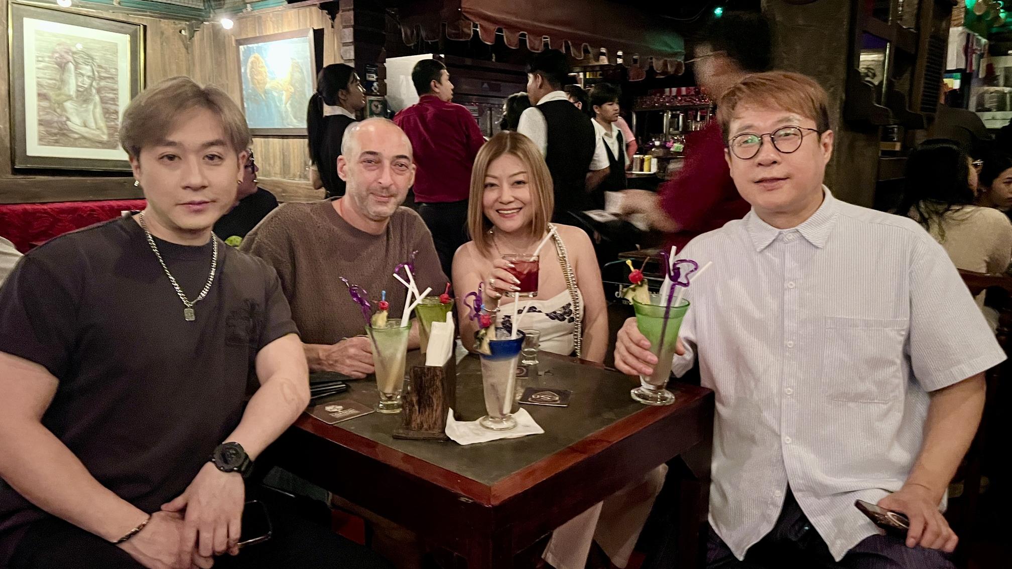 中年好聲音|丁文俊曼谷開酒店 邀涂家堯李佳入住體驗度假風情