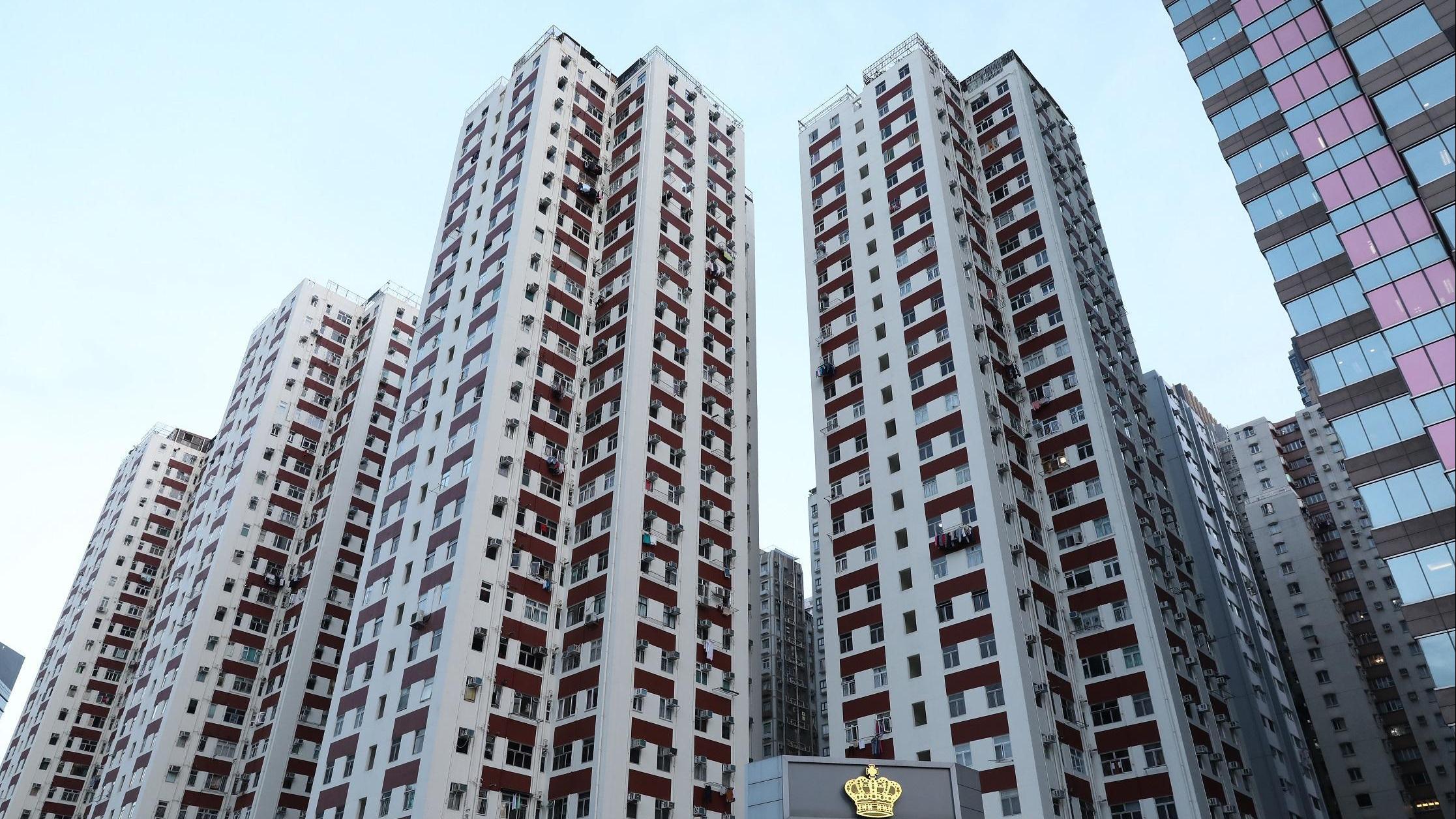 北角健威花園本月交投按月激增兩倍，最新錄低層兩房以526.8萬元沽出， 呎價1.15萬元。