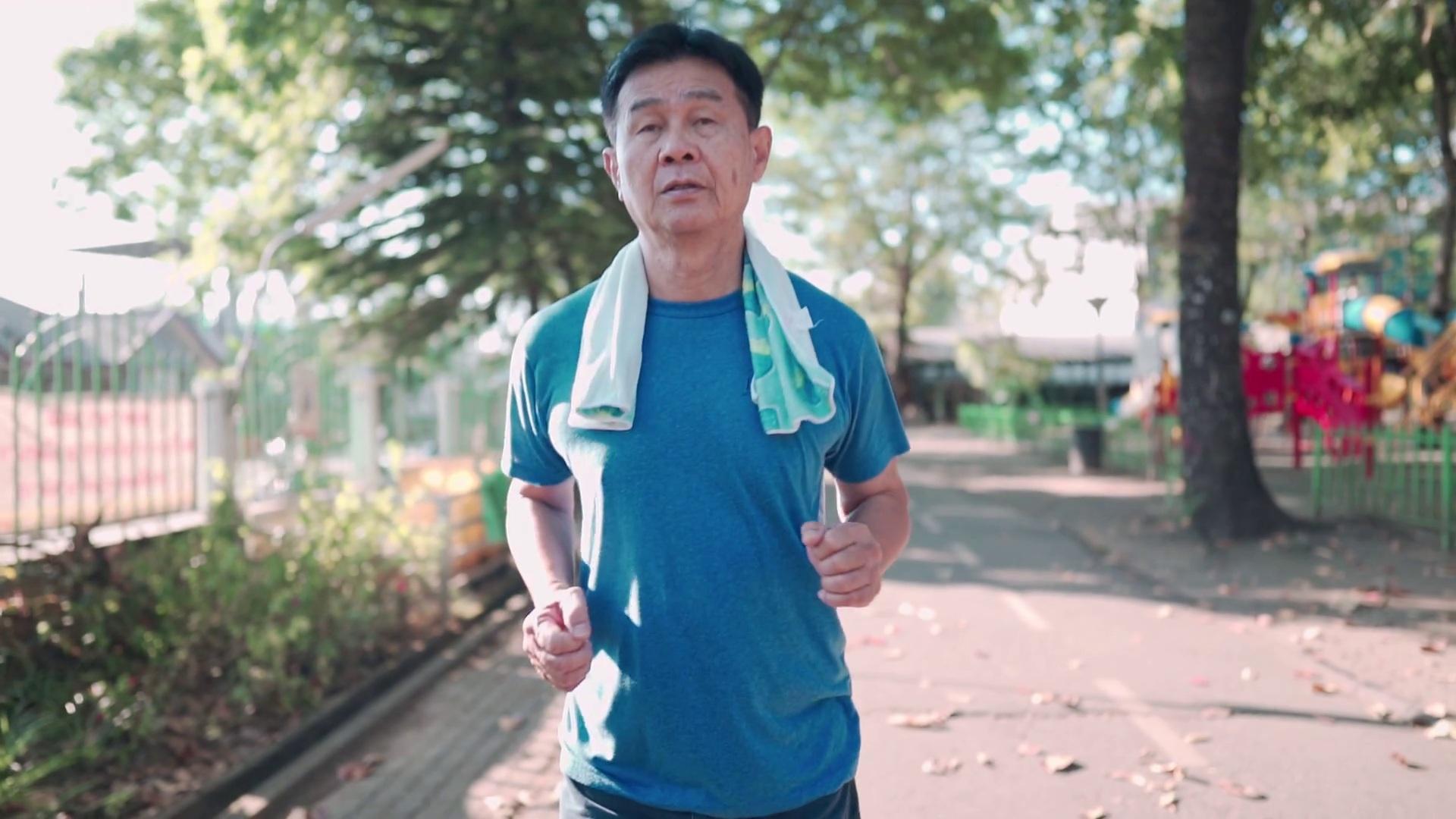 患者在血脂達標後，仍須定期回診追蹤、掌握血脂數值，降低心血管事件再次發生的風險。